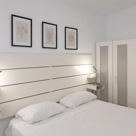 Benlloch Silence Valence